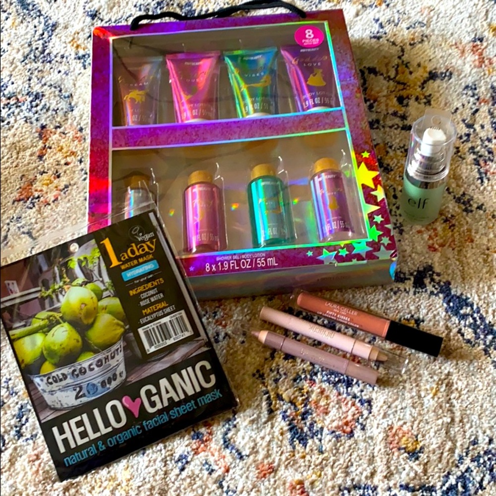 Make up bundle